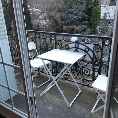 Le Sarciron 82 *